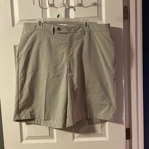 Haggar mens shorts size 40 great condition